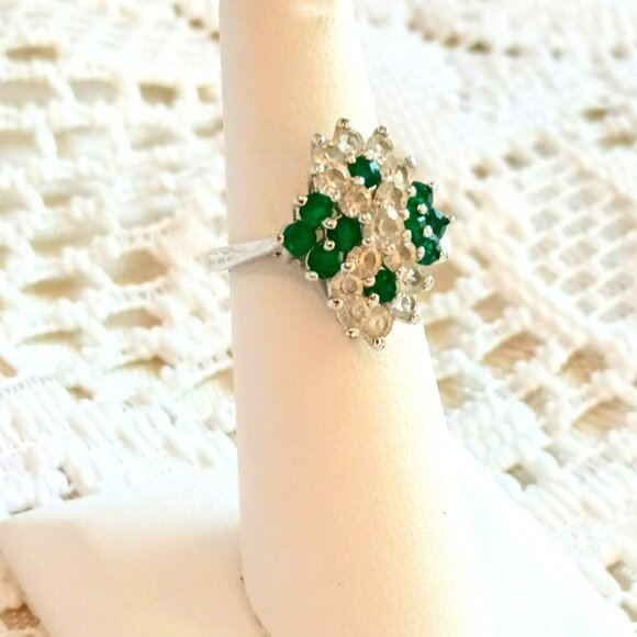 18k Hge Figure Eight Cocktail Ring 6 Emerald Green & Clear Cluster - Picture 1 of 15